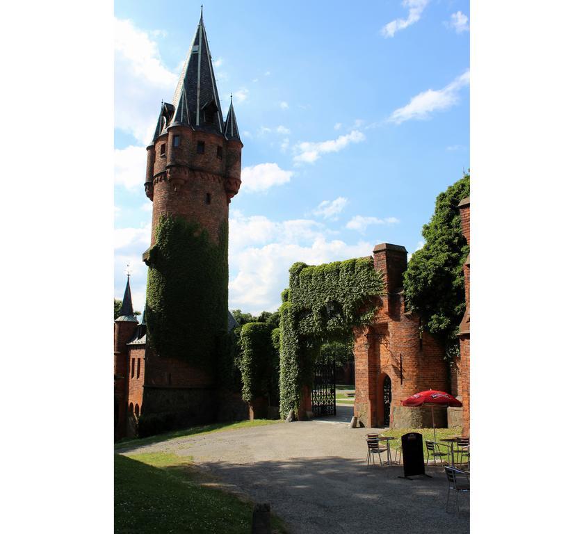 Hotel Sonata Hradec nad Moravici Buitenkant foto
