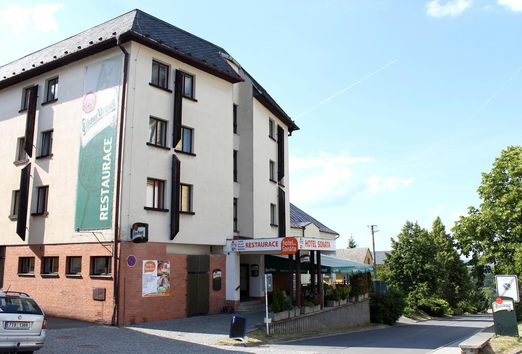 Hotel Sonata Hradec nad Moravici Buitenkant foto