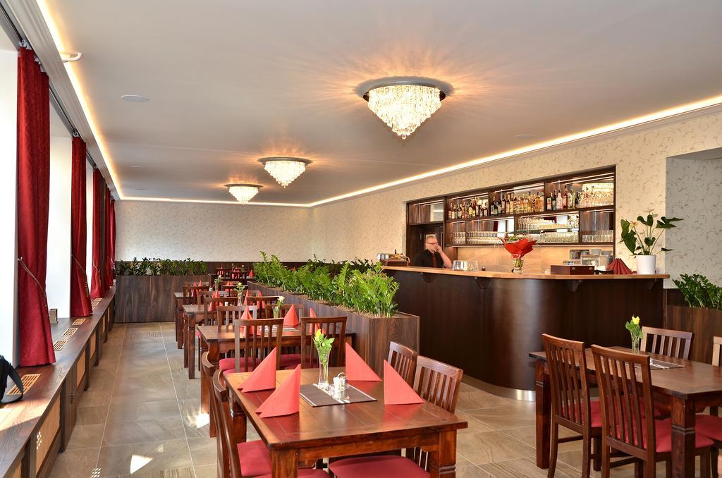 Hotel Sonata Hradec nad Moravici Buitenkant foto